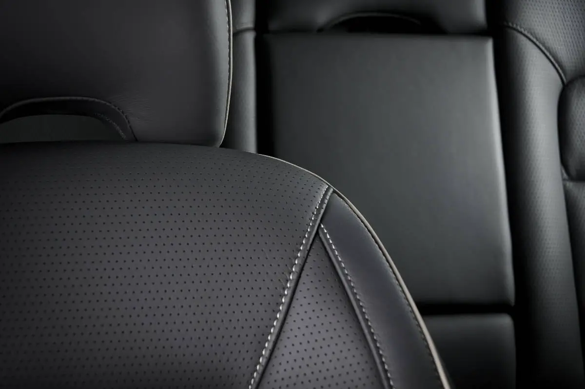 RAV4 Tutorial: Passenger Seat Height Adjustment