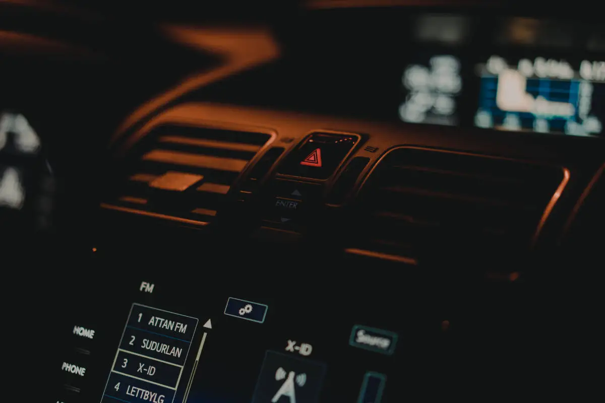 rav4-radio-display-malfunction
