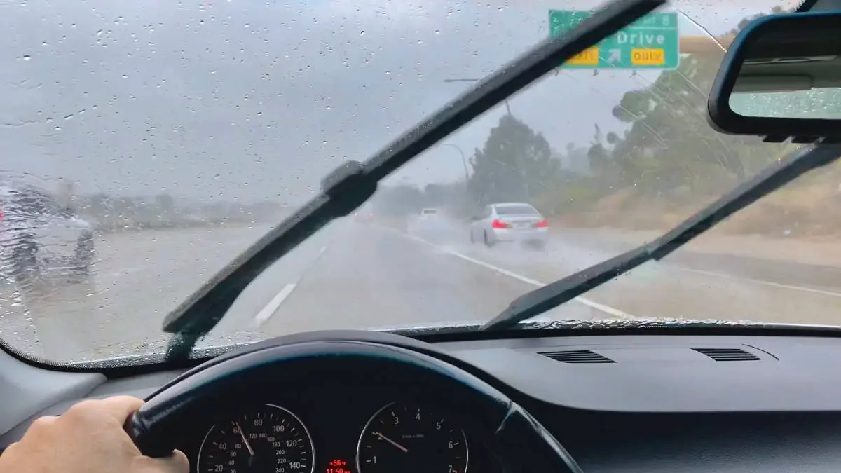 Wipers Won’t Turn Off On My Ford F-150: These Are The Reasons (incl. Solution)